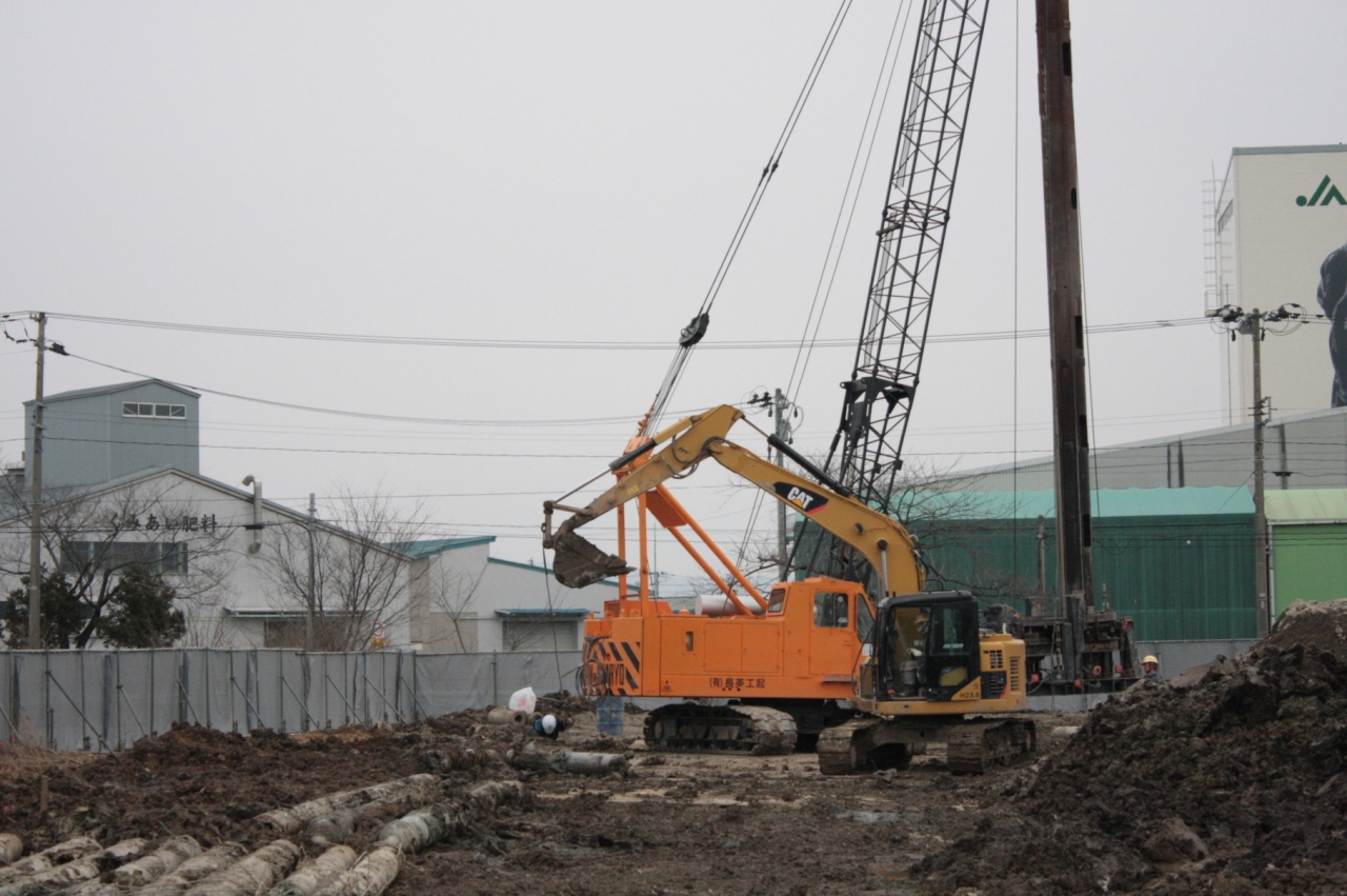 最大深度50mのまで対応の杭抜き工事・杭打ち工事